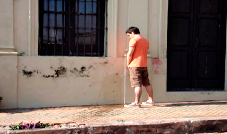 nota-orinando-calles-el-pais-hn-7.jpg