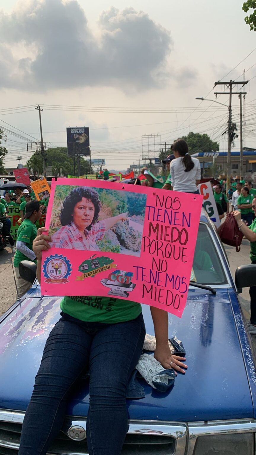 Hondureños descontentos en marcha del 1 de mayo