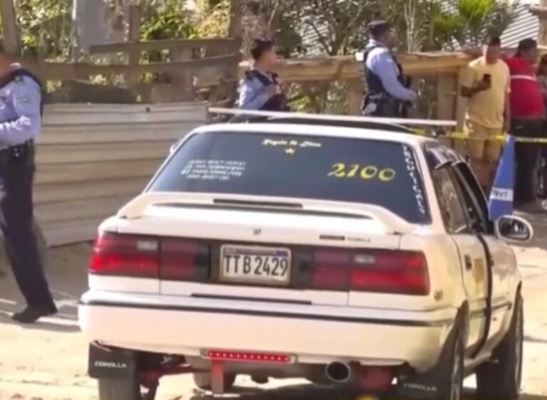 De varios impactos asesinan a un taxista en la capital
